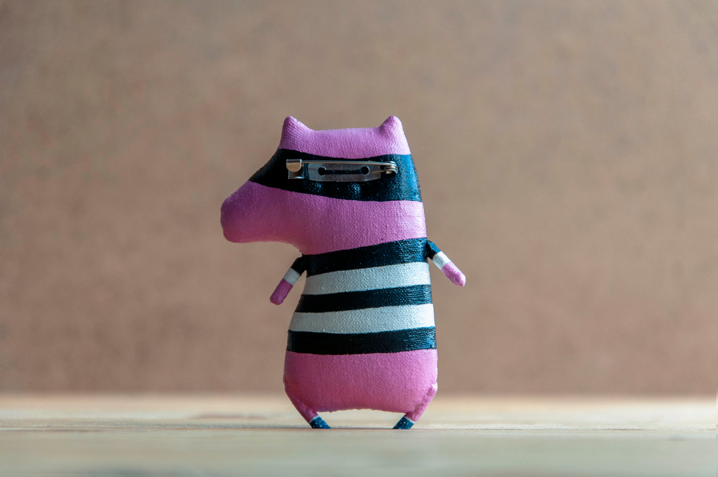 Handmade Little Piglet Brooch by Marlitoyart