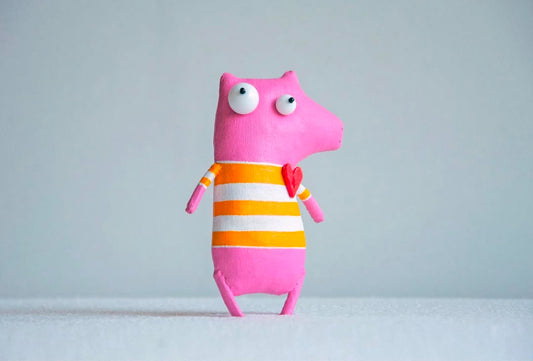 Handmade Little Piglet Brooch by Marlitoyart