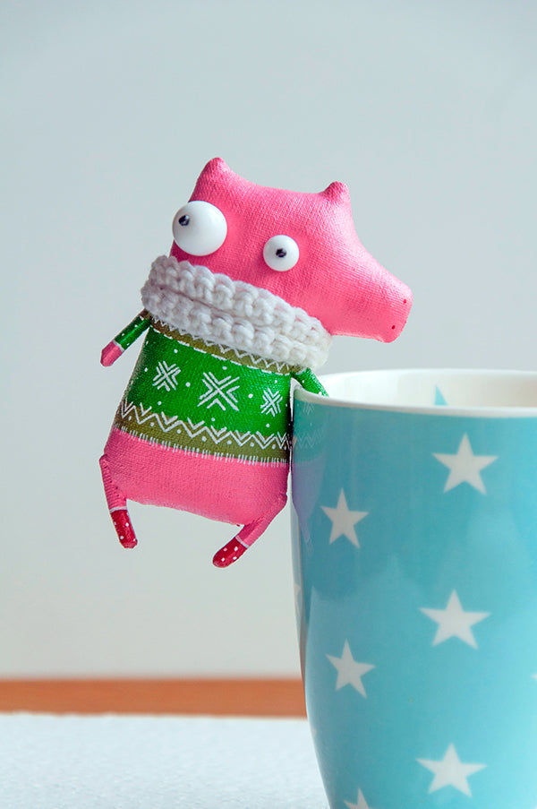 Handmade Little Piglet Brooch by Marlitoyart