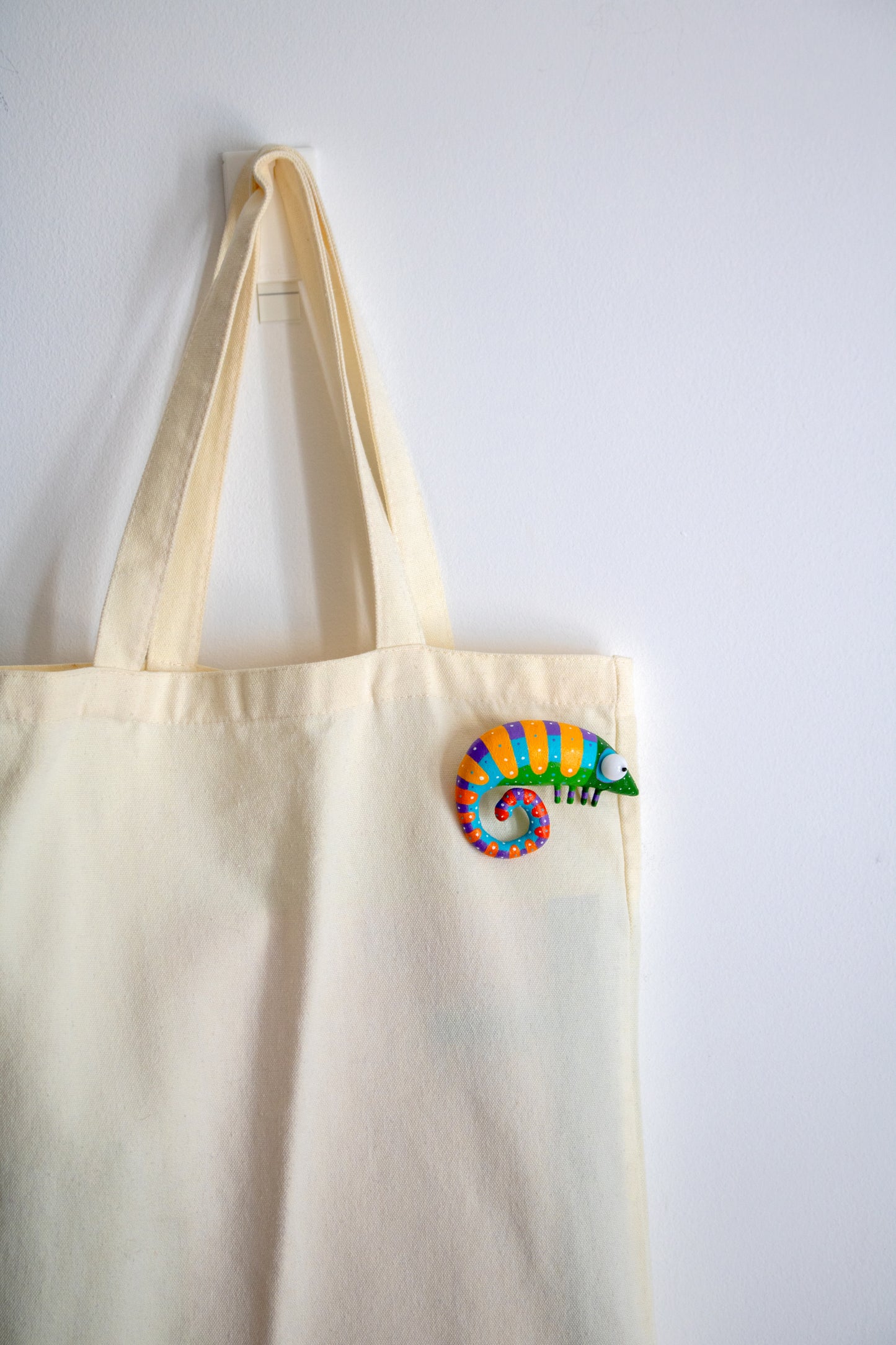 Handmade and hand painted Chameleon Brooch – Unique Art Jewelry by Marlitoyart