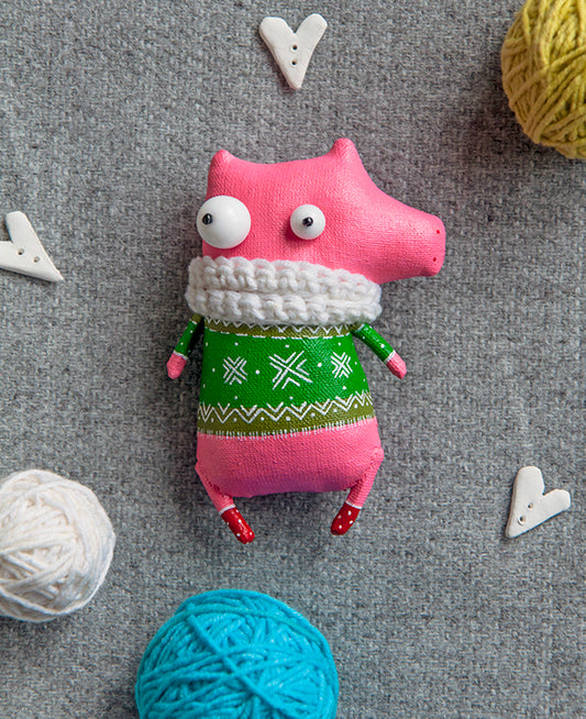 Handmade Little Piglet Brooch by Marlitoyart